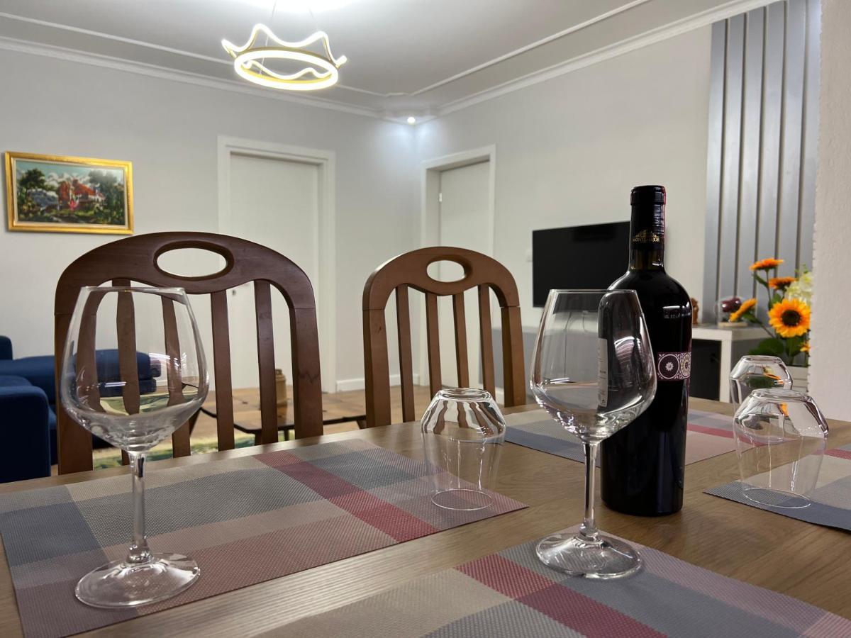 Chestnut Yard Villa 티라나 외부 사진