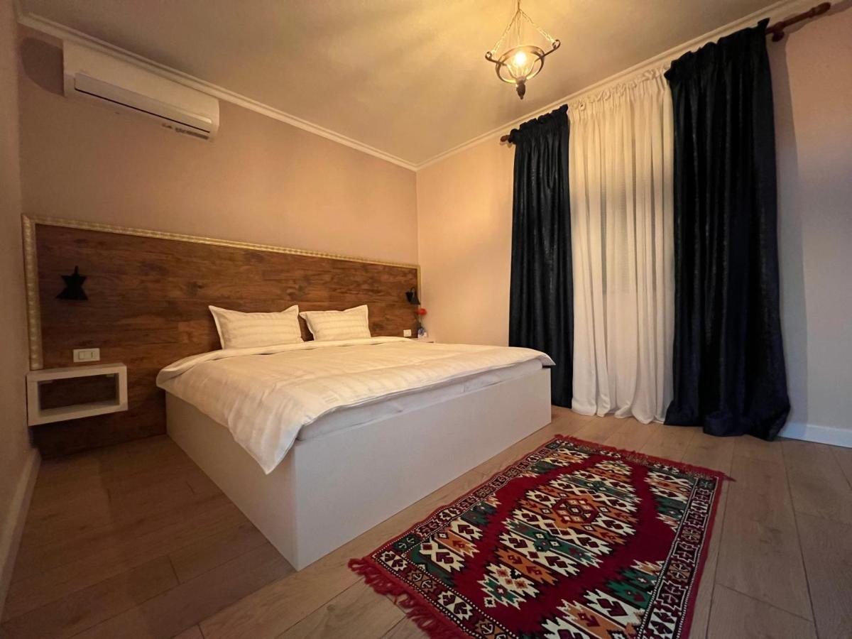 Chestnut Yard Villa 티라나 외부 사진