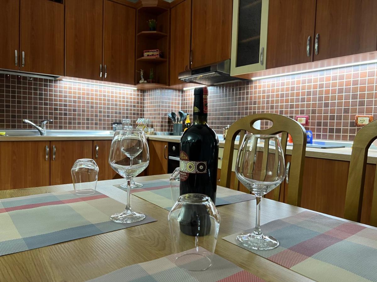 Chestnut Yard Villa 티라나 외부 사진