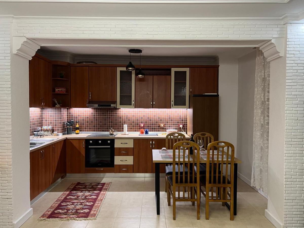 Chestnut Yard Villa 티라나 외부 사진