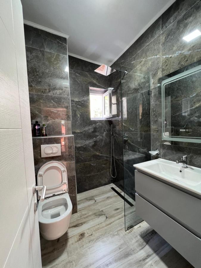 Chestnut Yard Villa 티라나 외부 사진