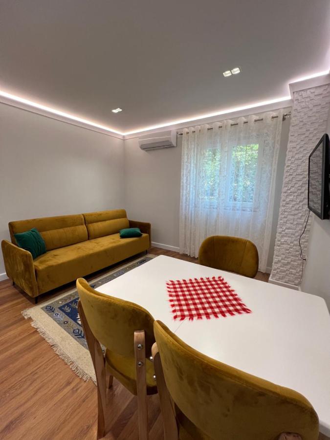 Chestnut Yard Villa 티라나 외부 사진